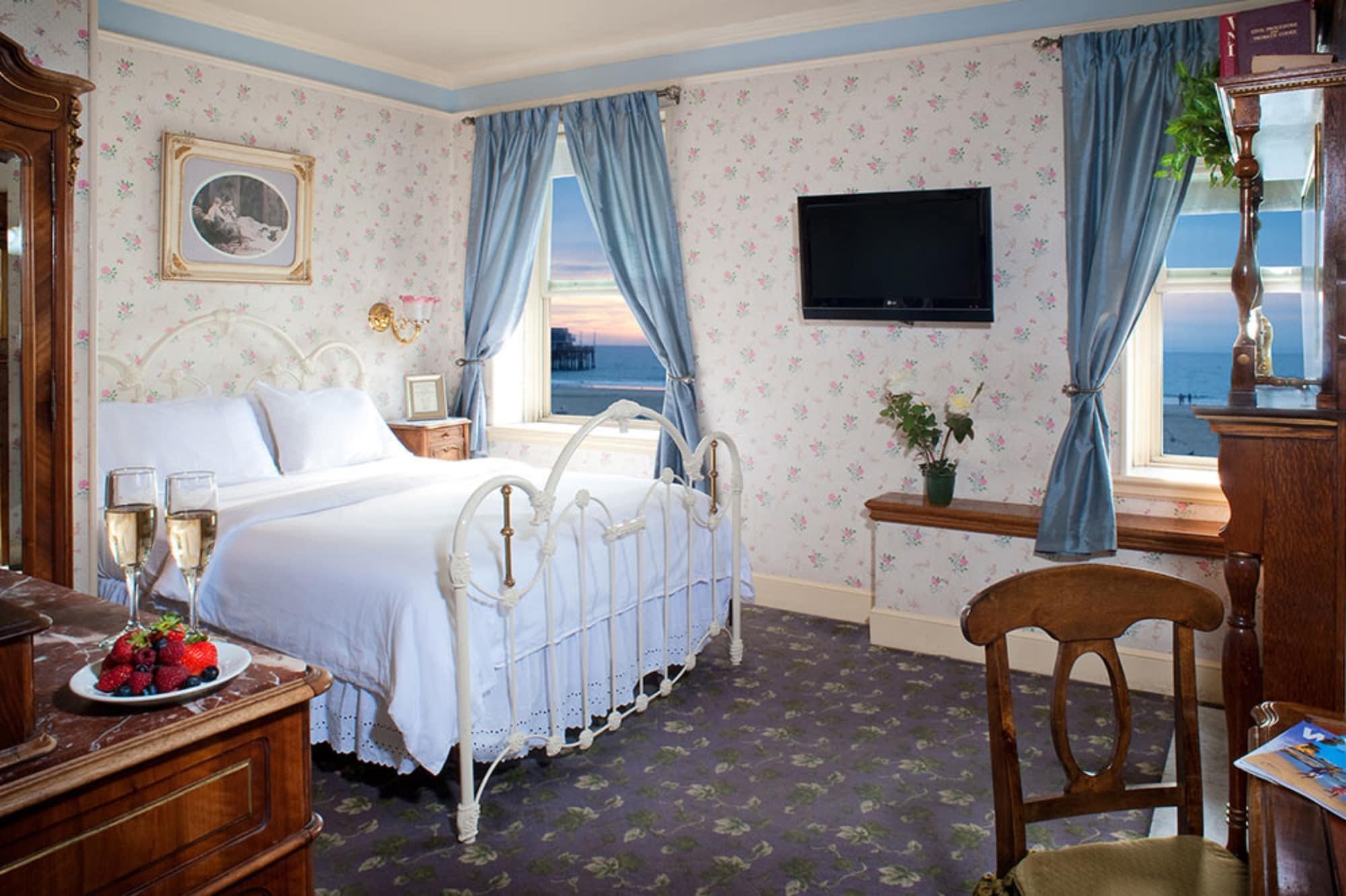 뉴포트비치 도리맨스 오션프런트 인 B&B 외부 사진