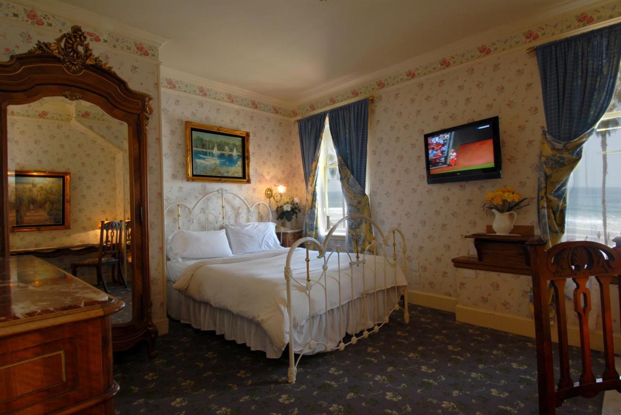 뉴포트비치 도리맨스 오션프런트 인 B&B 외부 사진